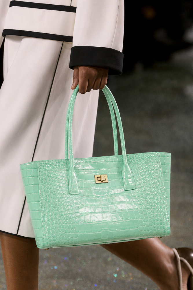 SHELKSBAG Glossy Crocodile Emb - Leather Work Handbags 评论和价格